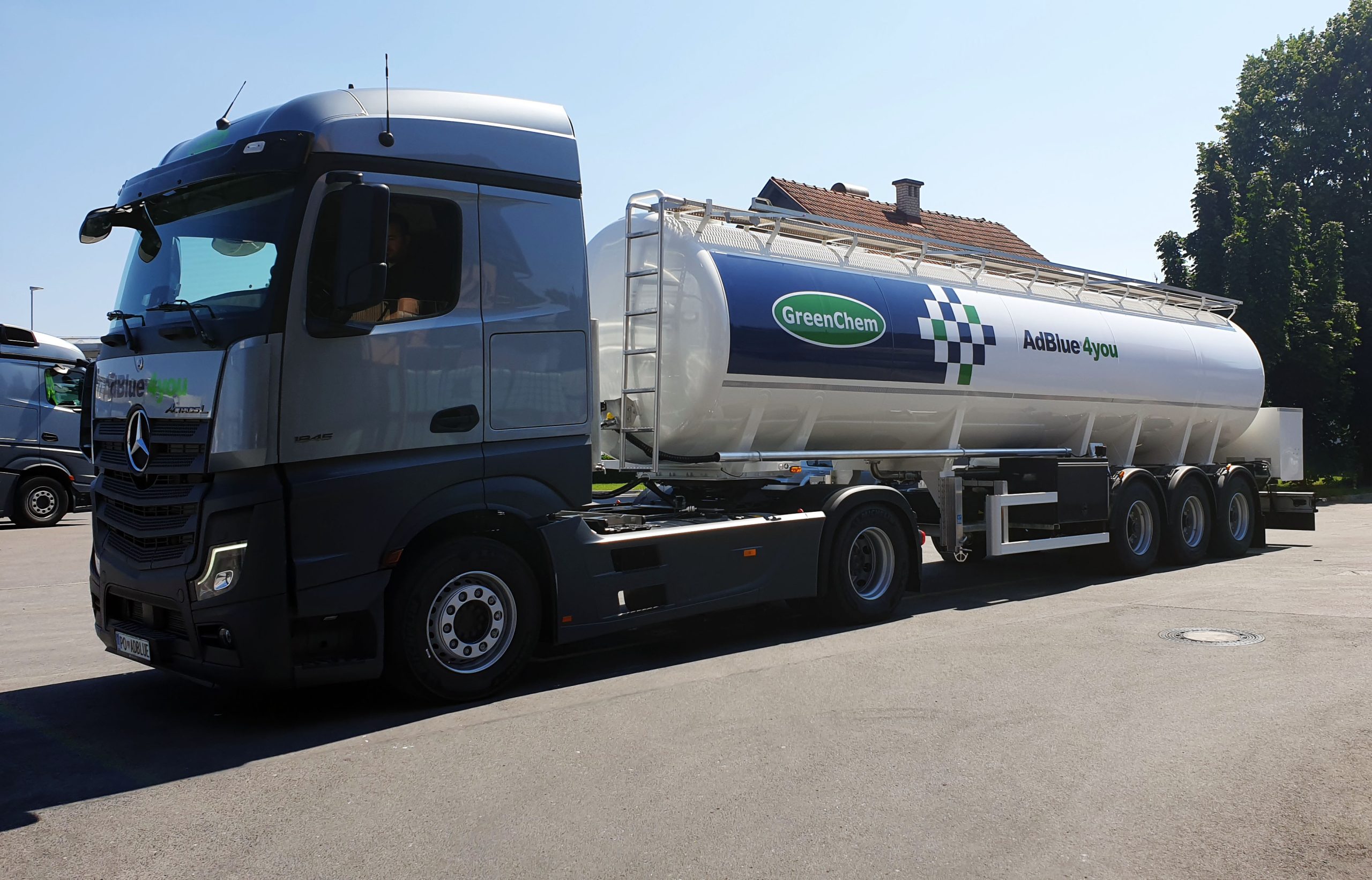 avtografika cisterne